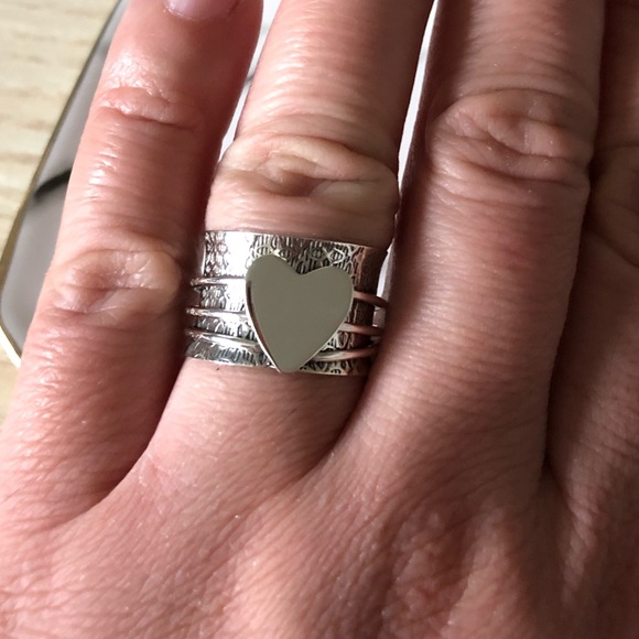 Ring Sterling Silver Heart Spinner - Picture 4 of 6